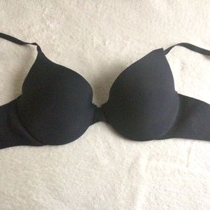 34C Maidenform Black Wired Bra